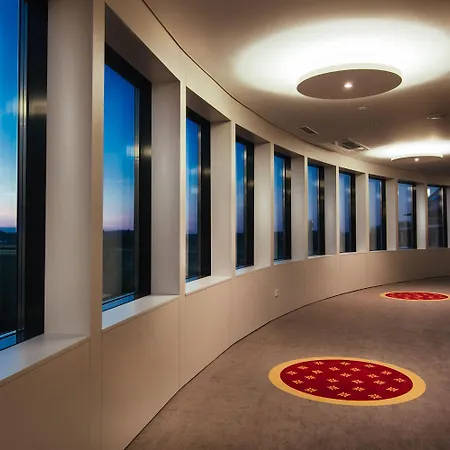 Hotel Vivat 5*