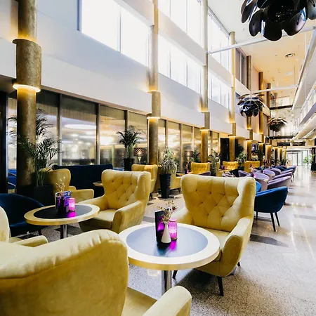Vivat Hotel 5*