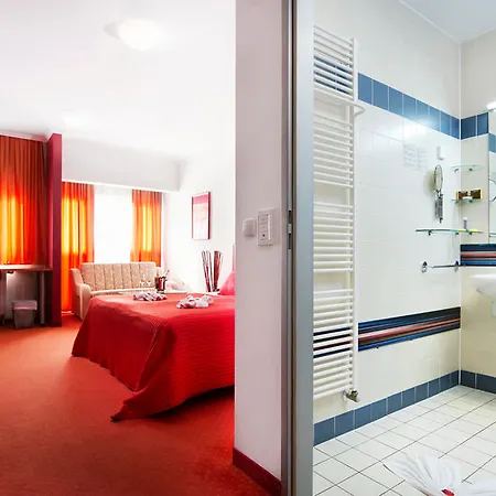 Otel Vivat 5*